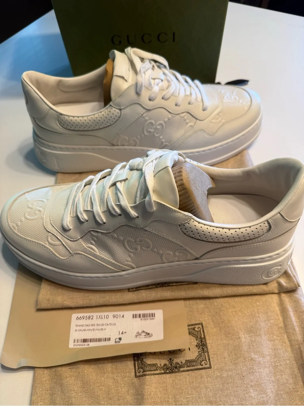 Gucci Men’s White Leather Low-Top Sneakers